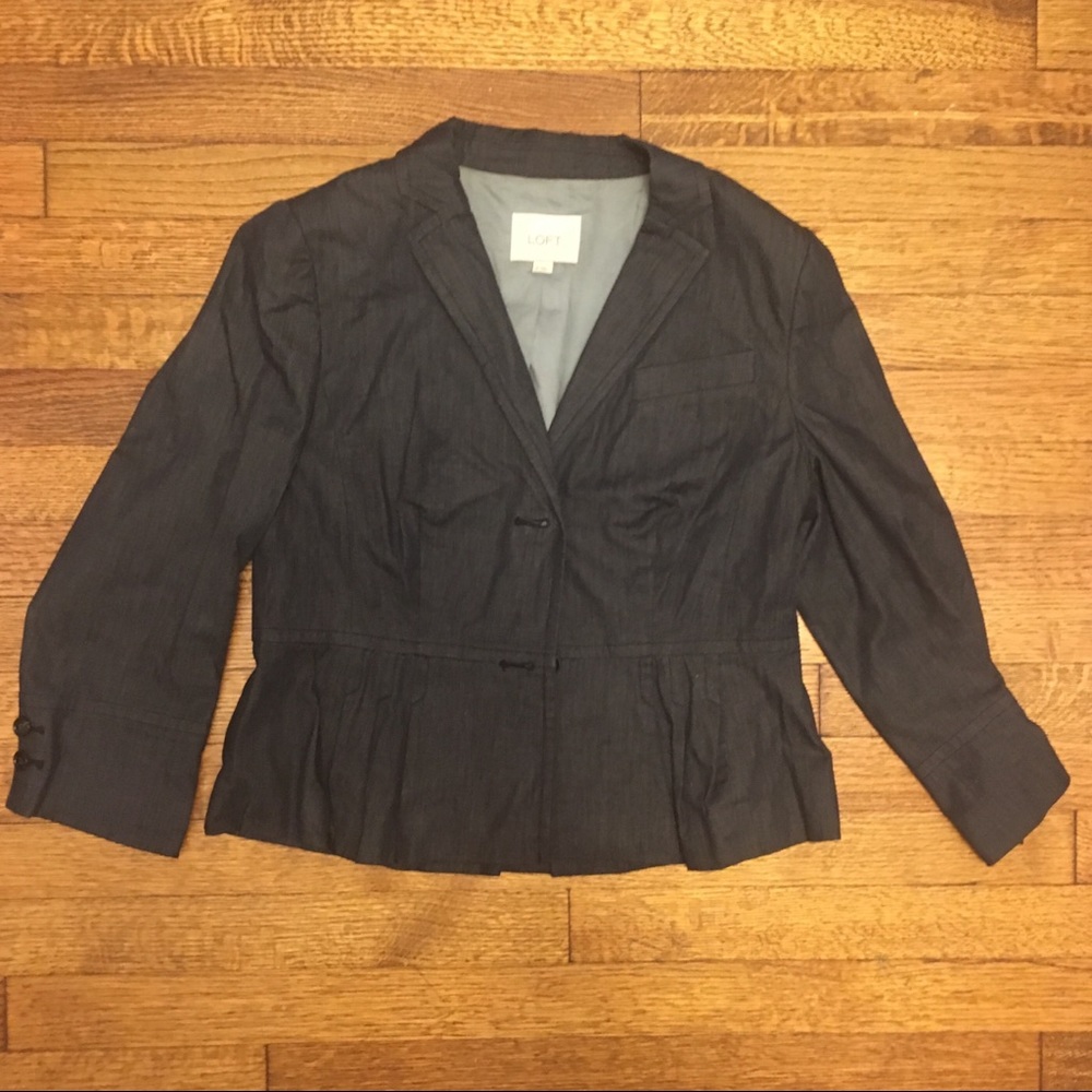 🖤 LOFT denim look peplum blazer